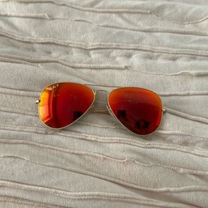 Ray-Ban aviators in Orange color with gold frames